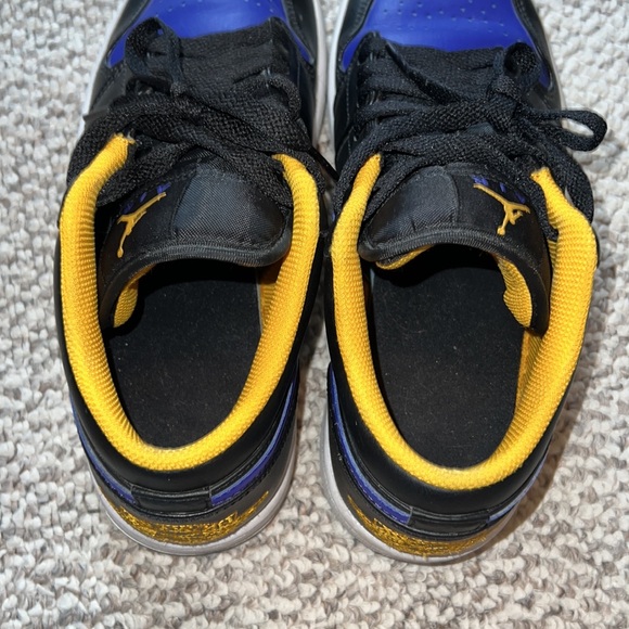 Nike Air Force 1 Low Lakers 8.5 - Picture 6 of 15